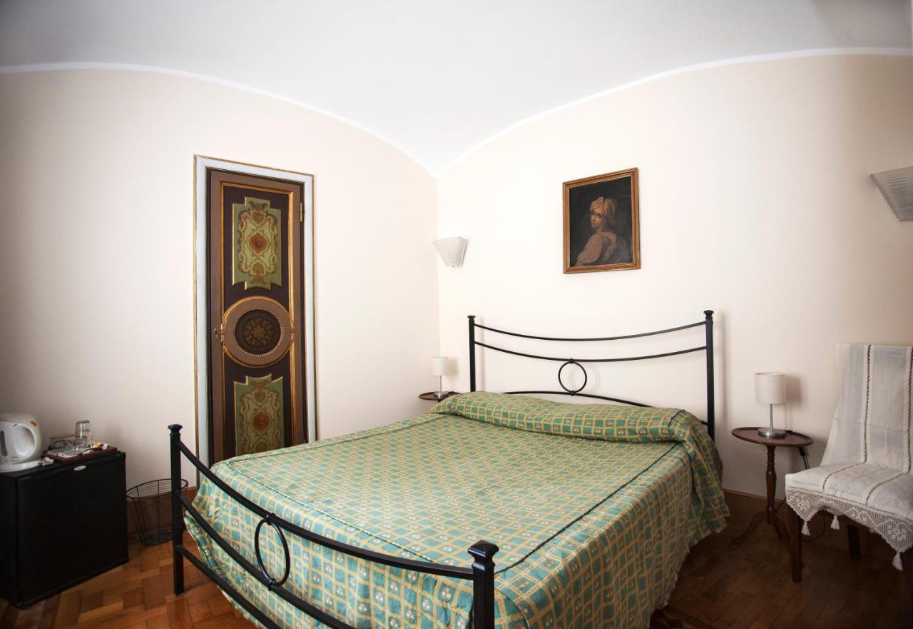Martina House Bed & Breakfast โรม ภายนอก รูปภาพ
